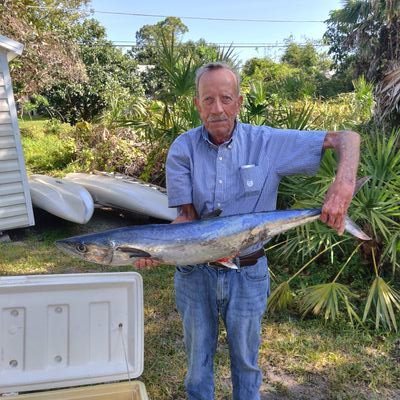 Profile Picture of Ken Hutchison (@KenHutchison11) on Twitter