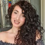 Profile Picture of Curly hair care & tips❣ (@sarahjanecostantino) on Instagram
