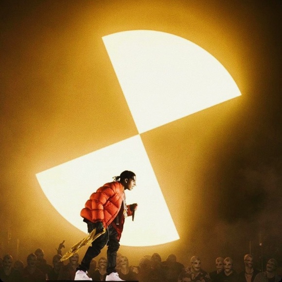 Profile Picture of Charlie Amsbary (@charlieamsbary) on Poshmark