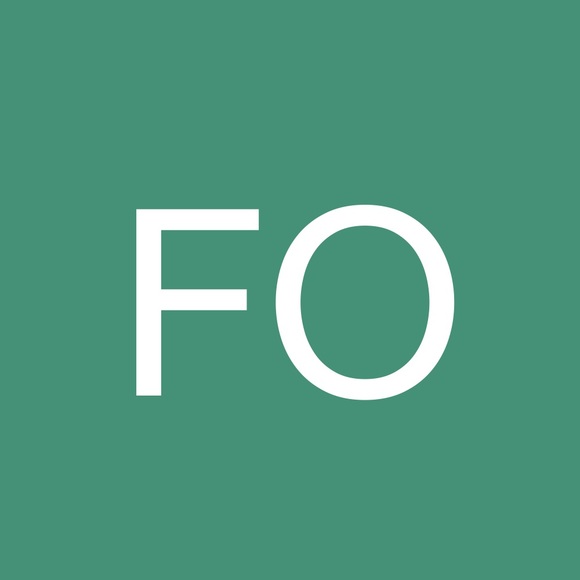 Profile Picture of Febronio Oscar (@febone) on Poshmark
