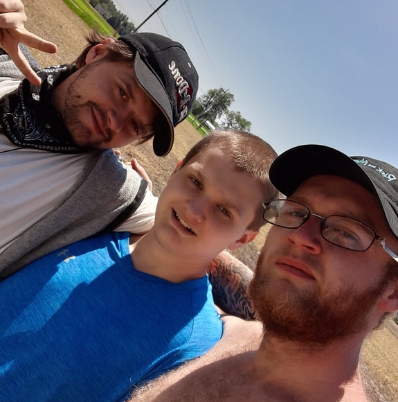 Bailey Malosh - Poshmark Profile Picture of Bailey Malosh (@dioptrick) on Poshmark