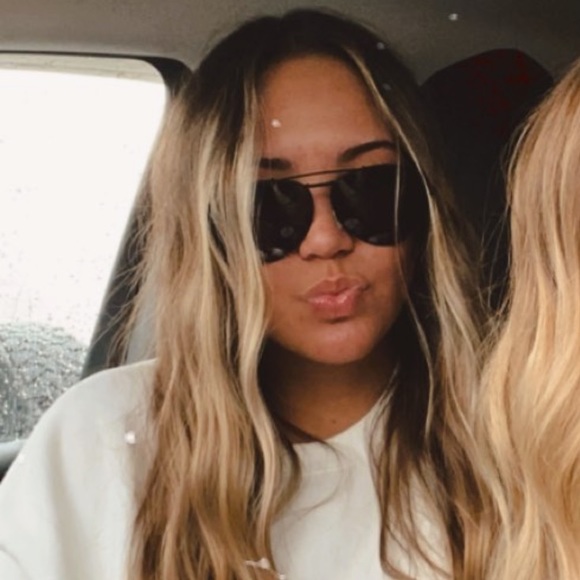 Profile Picture of Abigail Geiman (@ageiman1) on Poshmark