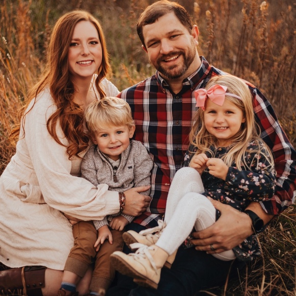 Profile Picture of Nichole Milleville (@nmilleville316) on Poshmark