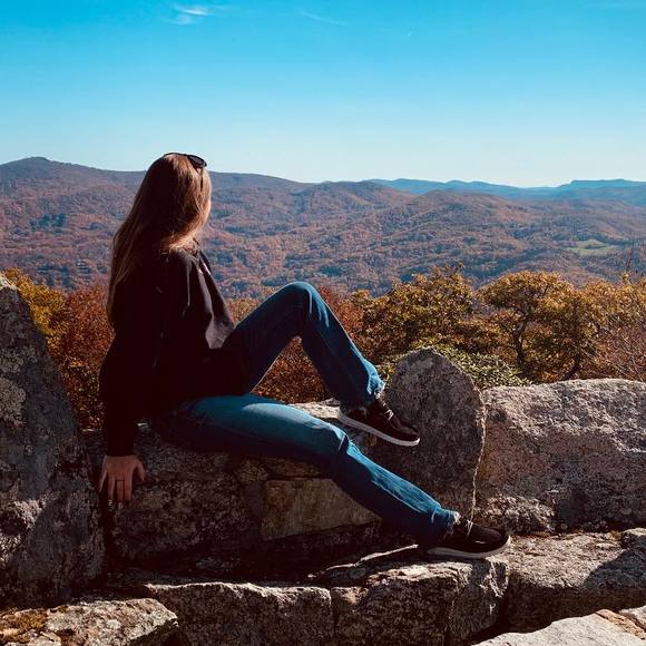 Profile Picture of Alexia Duffus (@alexiaduffus711) on Poshmark