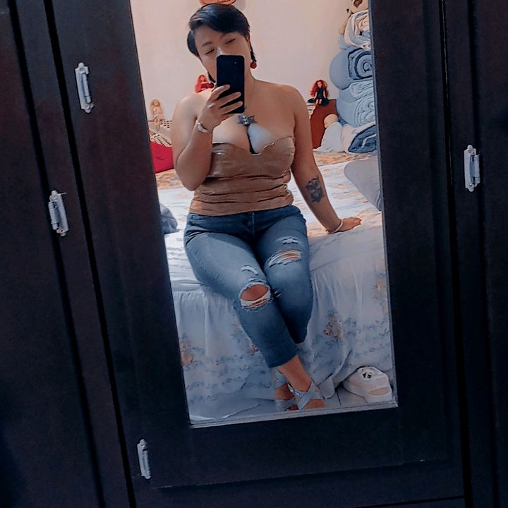 Profile Picture of isabela (@isabellabenitez82) on Tiktok