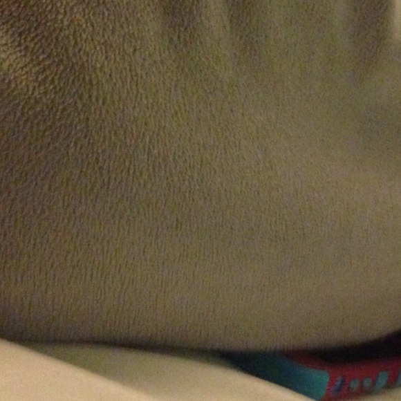 Profile Picture of Rose Lafey (@lesliealetse) on Poshmark