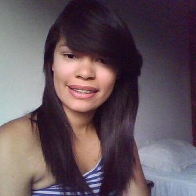 Profile Picture of Alexa Guillen (@AlexGuiillen) on Twitter
