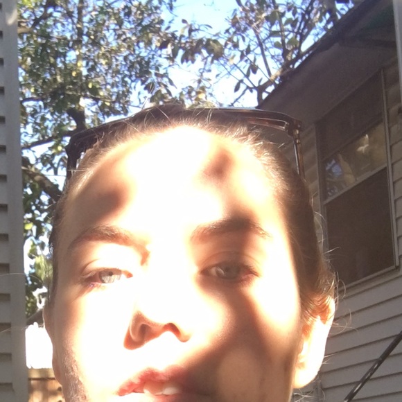 Profile Picture of Shelby Stoor (@sstoor) on Poshmark