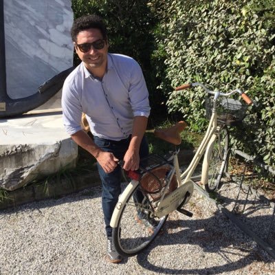 Profile Picture of jaime carvajal molinet (@JaimeMolinet) on Twitter