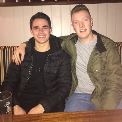 Profile Picture of Zach (@Pathmanathan98) on Twitter