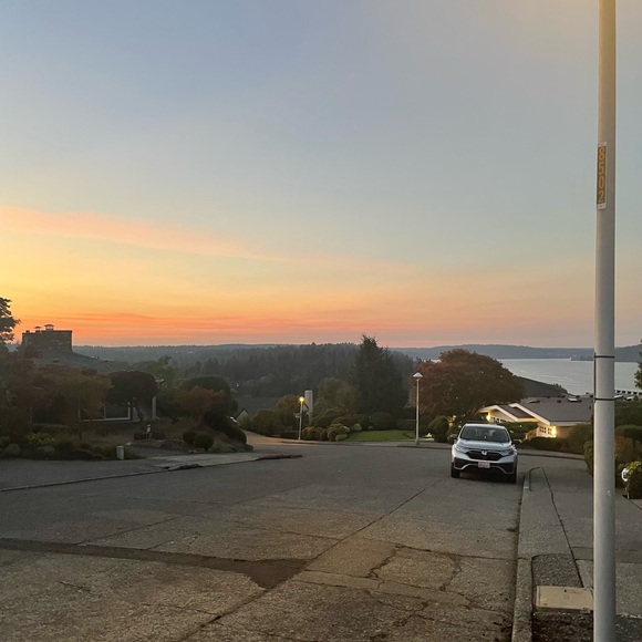 Profile Picture of Micah Holley (@plug_micah) on Poshmark