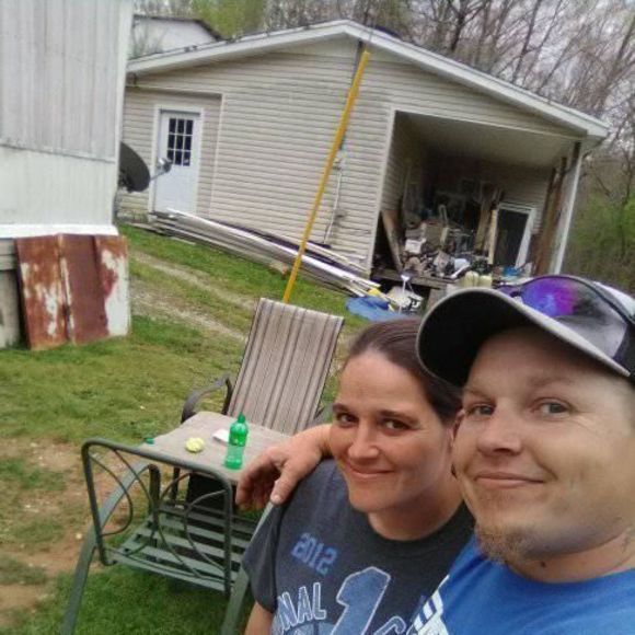Profile Picture of Travis Thacker (@travisthacker) on Poshmark