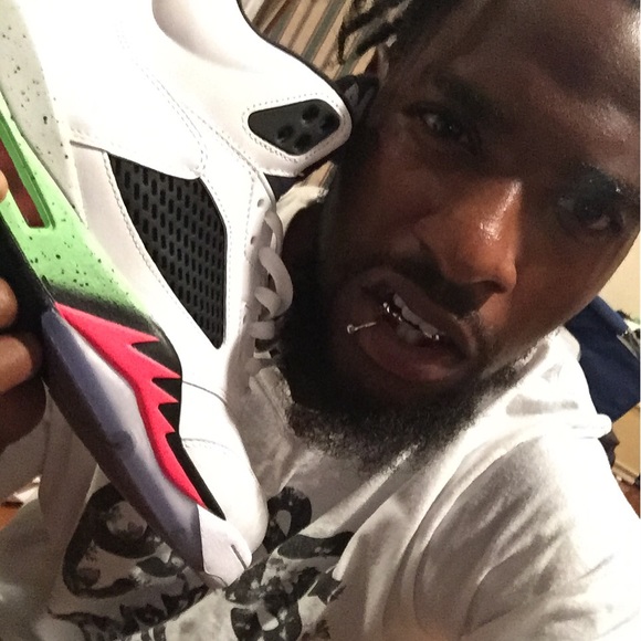 Profile Picture of Shane Craig (@kodakcam82416) on Poshmark