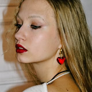 Profile Picture of васили́на / content&video&design (@_celinebell) on Instagram