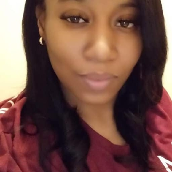 Profile Picture of Jasmine Hines (@jasminehines965) on Poshmark