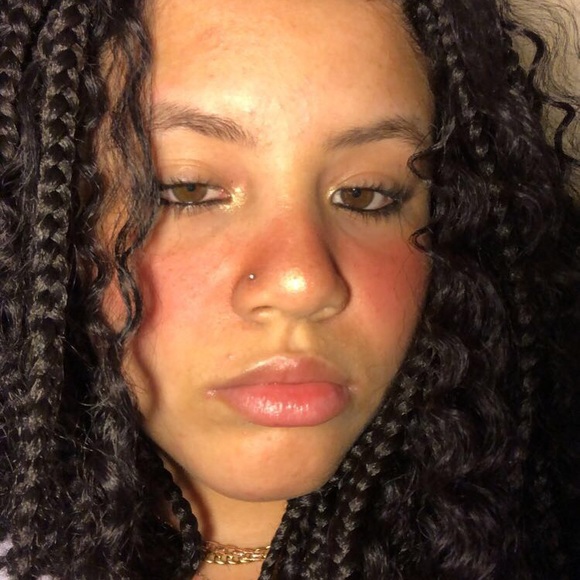 Profile Picture of Dayna Stewart (@daynastewart11) on Poshmark