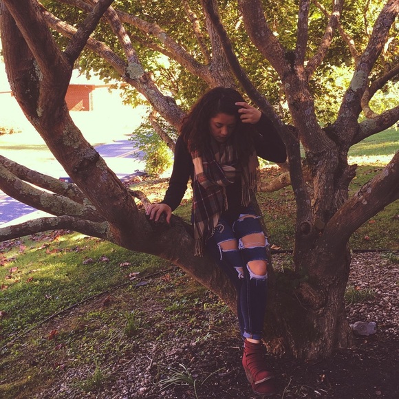 Profile Picture of Koren Devary (@korendevary) on Poshmark
