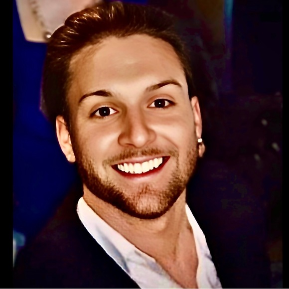 Profile Picture of C Michael (@cmichaelsenica) on Poshmark