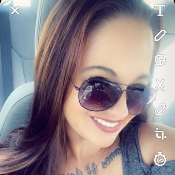 Profile Picture of Michelle Izzarelli (@missmichellei) on Poshmark