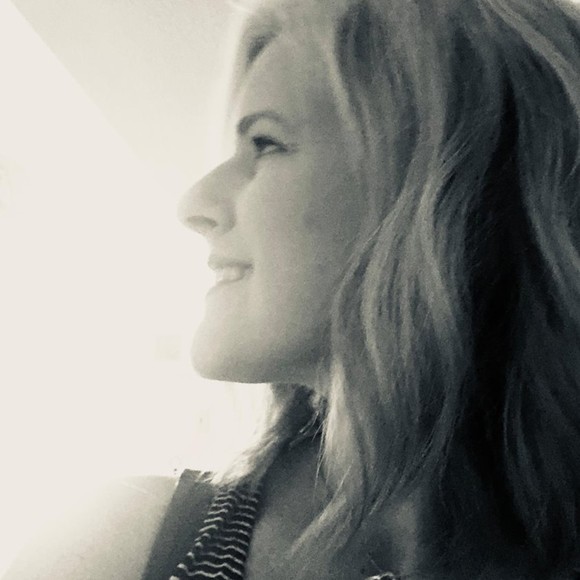 Profile Picture of Say Cheese (@itisgood2smile) on Poshmark