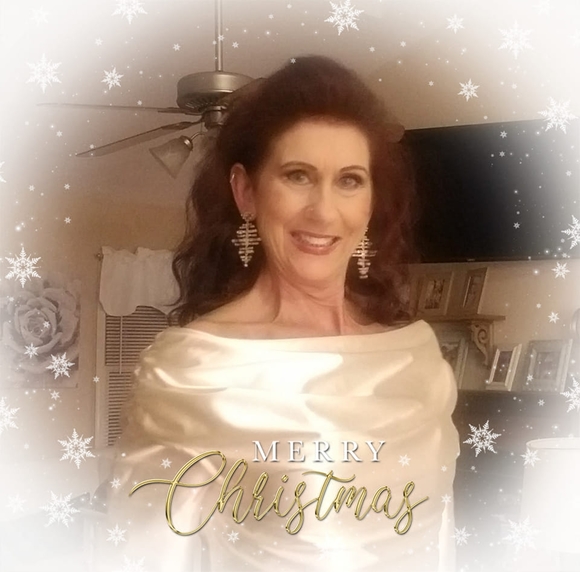 Profile Picture of Lynn Combs (@lynncombs789) on Poshmark