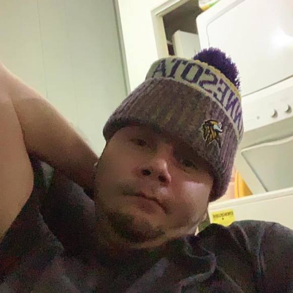 Profile Picture of Darius Kelley (@dariusk414) on Poshmark