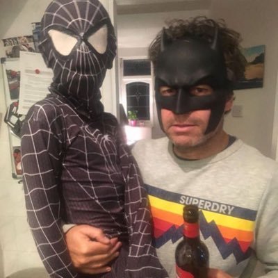 Profile Picture of Dan_Curl (@curlytastick) on Twitter