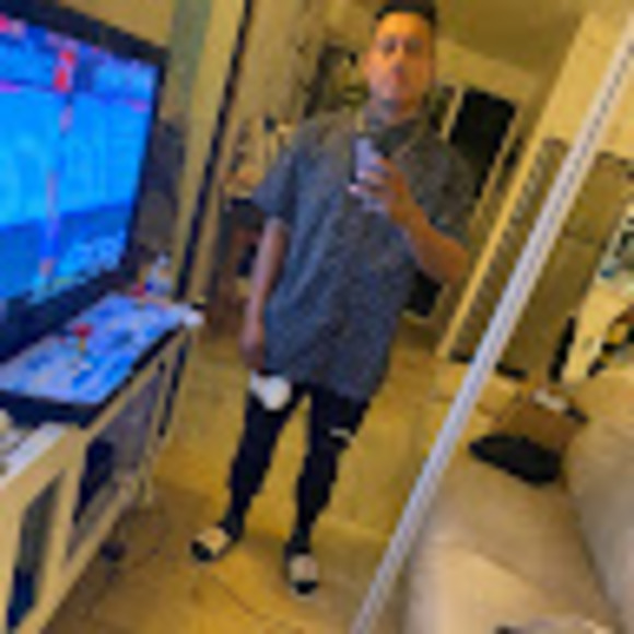 Profile Picture of Jose ivan Hernandez luis (@ivan202318) on Poshmark