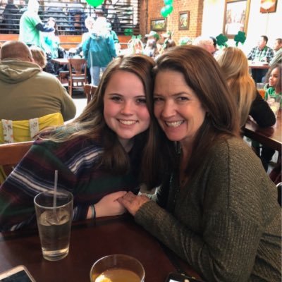 Profile Picture of Stacy Neily (@NeilyStacy) on Twitter