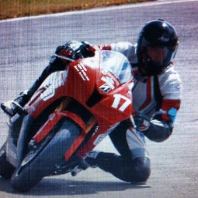 Profile Picture of Matthew Albone (@mattyfireblade) on Twitter
