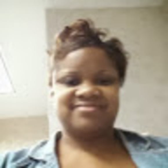 Profile Picture of Sherel Harris (@sherel49) on Poshmark