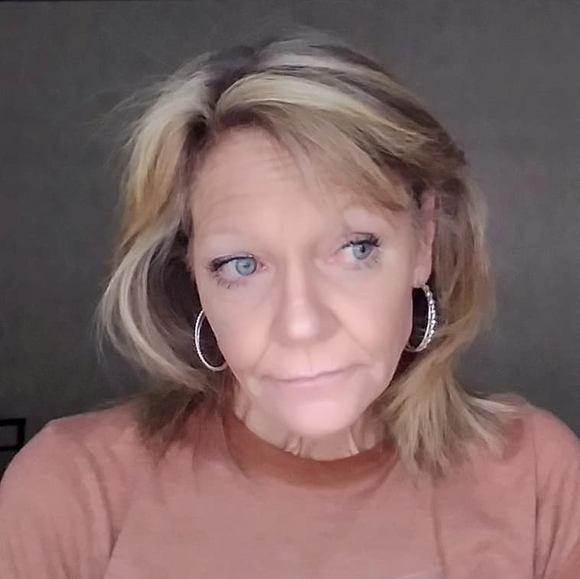 Profile Picture of Jimmie Fields (@jimmifields) on Poshmark