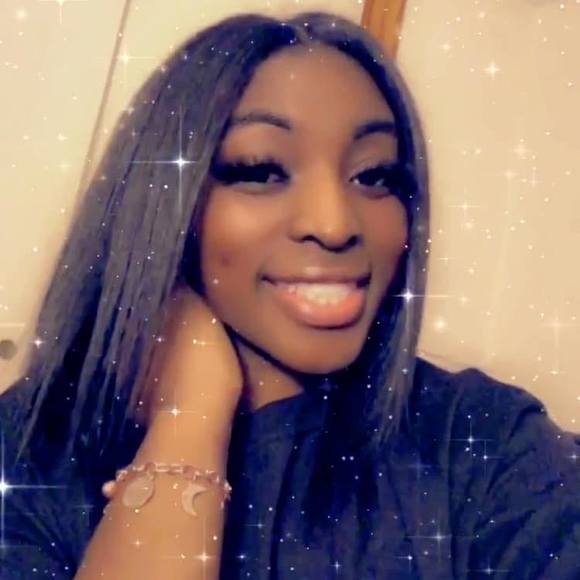 Profile Picture of Corya Mckinney (@corya12) on Poshmark