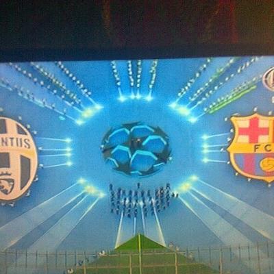 Profile Picture of Lorenzo Padilla C (@lorenzopadill15) on Twitter