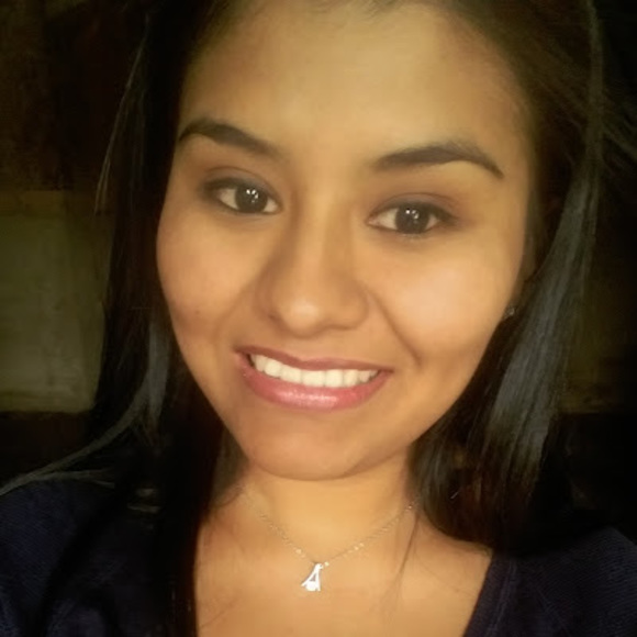 Profile Picture of Rocio alejandra Arevalo conde (@aleja50) on Poshmark