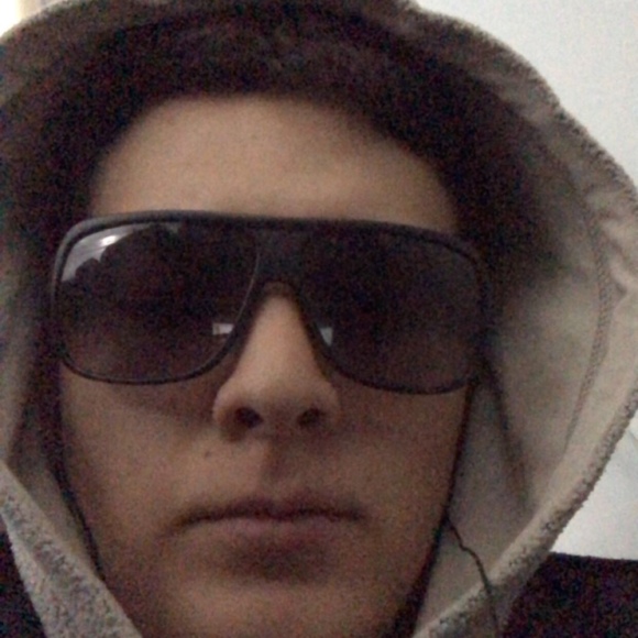 Profile Picture of Jose Ruvalcaba (@joseruvalcab856) on Poshmark