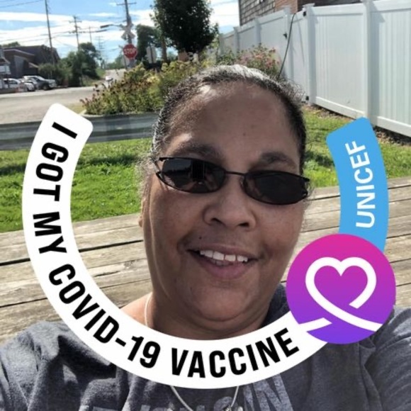 Profile Picture of Tracy Tracy (@traccie1967) on Poshmark