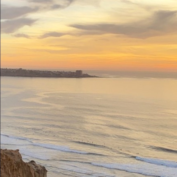 Profile Picture of Kim Schrantz (@tokalon1) on Poshmark