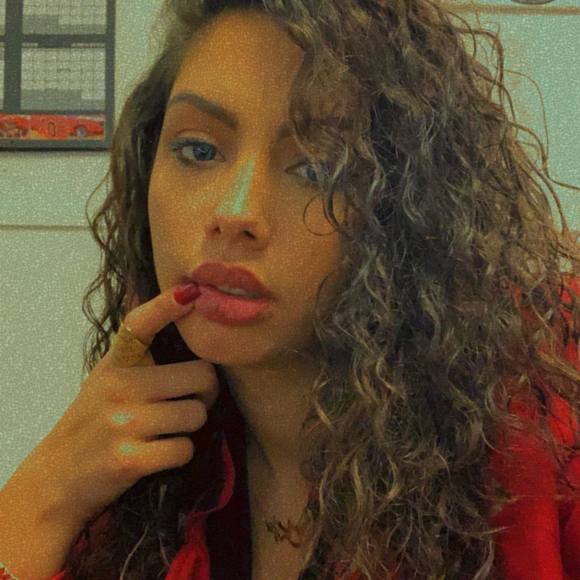 Profile Picture of Amal Sakrouja (@amool1995) on Poshmark