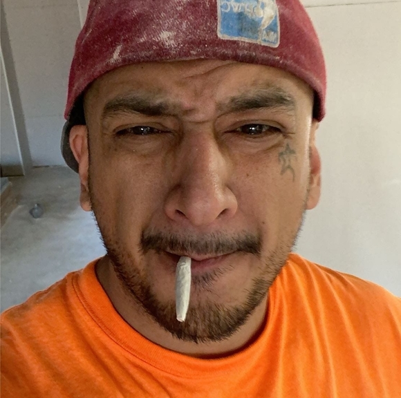 Profile Picture of Omar Rubio (@omar_rubio) on Poshmark