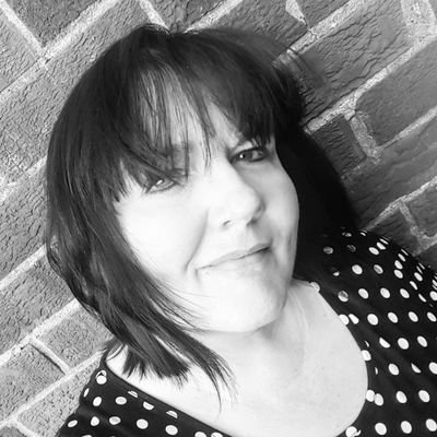 Profile Picture of Helen Smith (@helensmithphoto) on Twitter