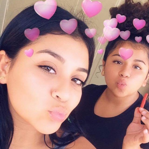 Profile Picture of Anastesia Lope (@anastesia) on Poshmark