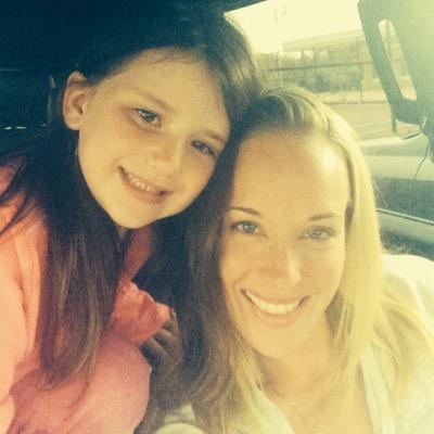 Profile Picture of Kim McDermott (@KimMcDerm) on Twitter