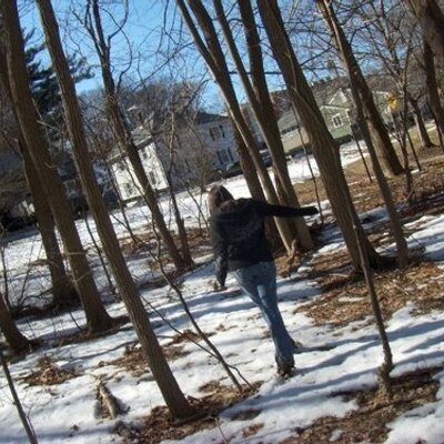 Profile Picture of Lara Nichols (@lara_nichols) on Twitter