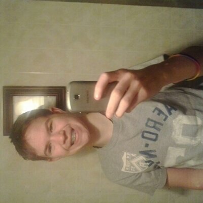Profile Picture of Dylan Simonsen (@zjkghj) on Twitter
