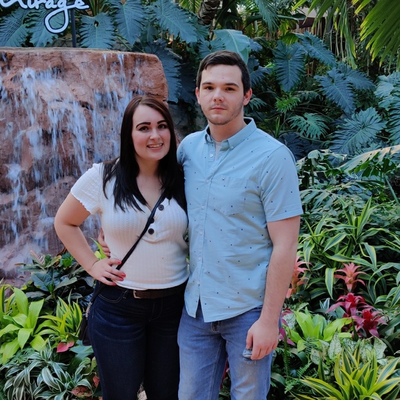 Profile Picture of Zachary Powell (@zacharycp) on Poshmark