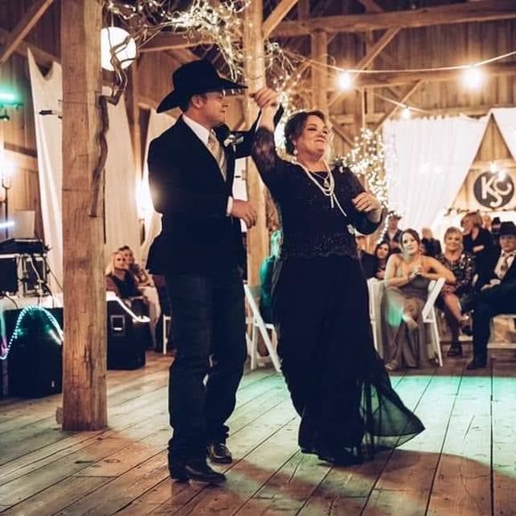 Profile Picture of Kellie Corrigan (@klcorrig) on Poshmark