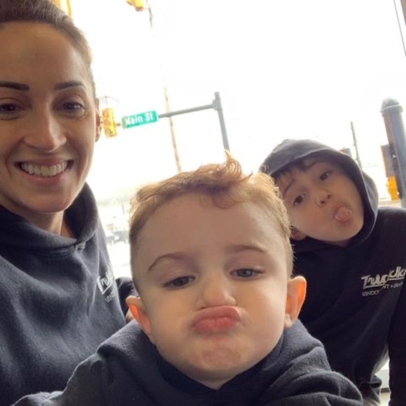 Profile Picture of Nicole Klicka (@nklicka) on Poshmark