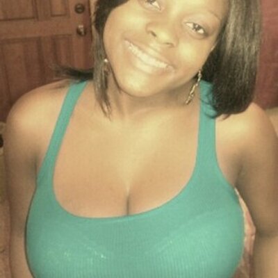 Profile Picture of Paula M. Linson (@i_sweet_pea) on Twitter