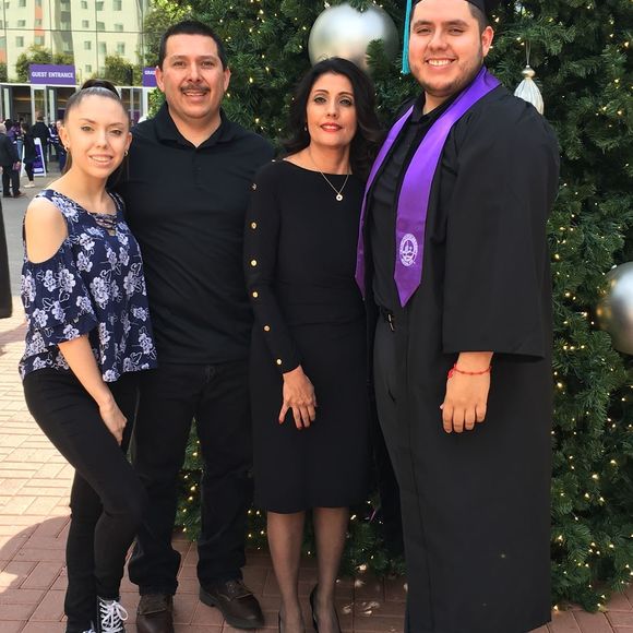 Profile Picture of Greg Contreras (@gcontreras1103) on Poshmark